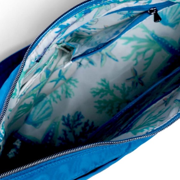 lug Bags Nwt Lug Camper Se Crossbody Se Ocean Blue Sold Out At Lug